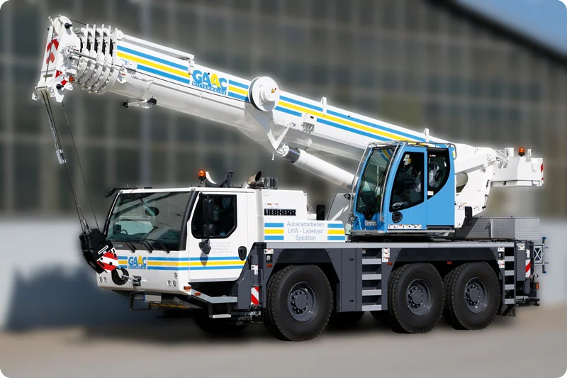 Liebherr LTM 1060-3.1 Autokran von GAAC, Seitenansicht